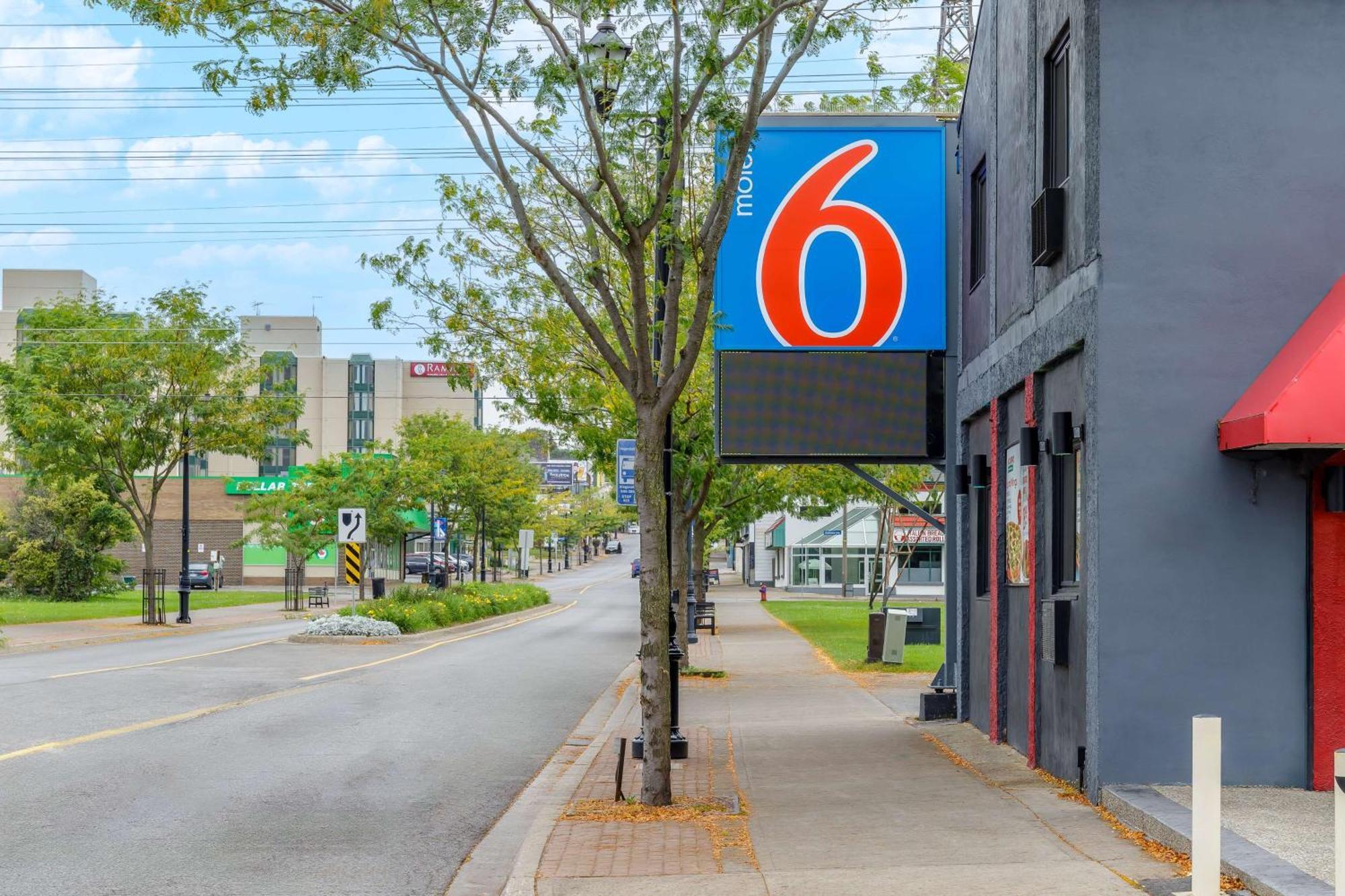 Motel 6 Niagara Falls, On Near The Falls Exterior foto